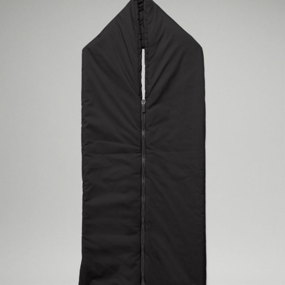 Lululemon Black Reversible Quilted Zip Scarf Unisex Nwt - Picture 5 of 14